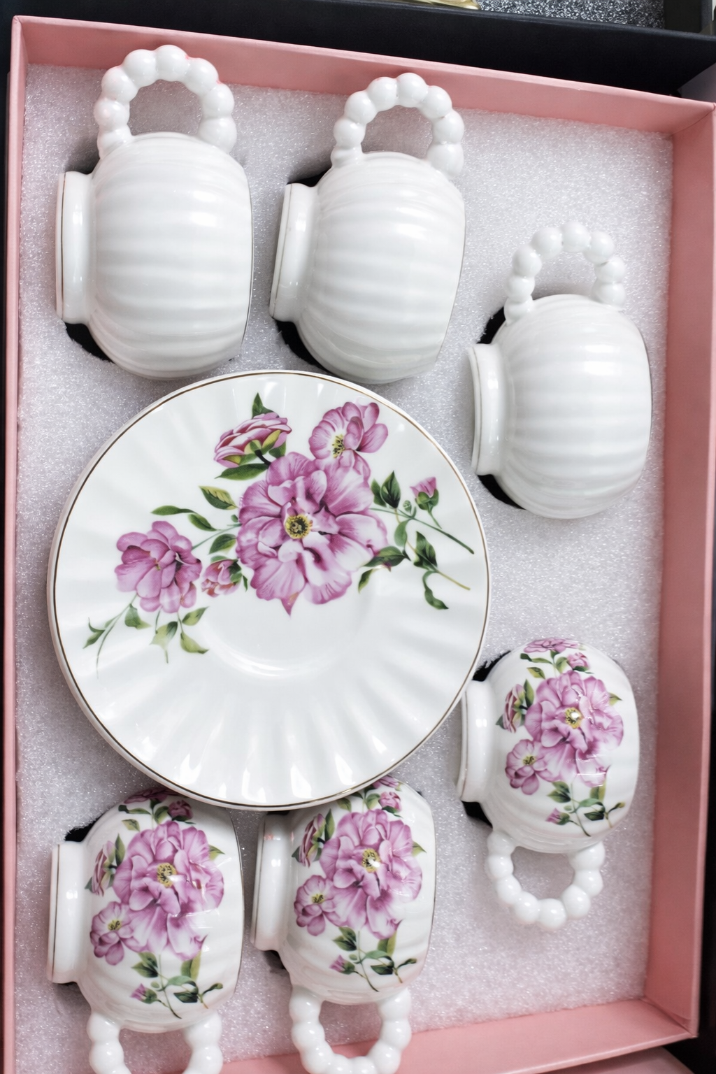 فناجين قهوة